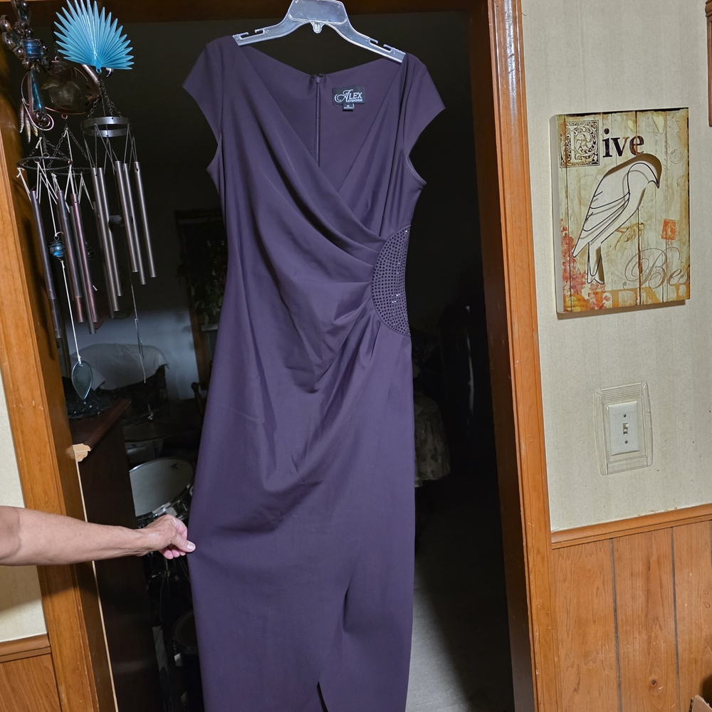 Alex Evenings Plum Side-Ruched Cap Sleeve Midi Dress